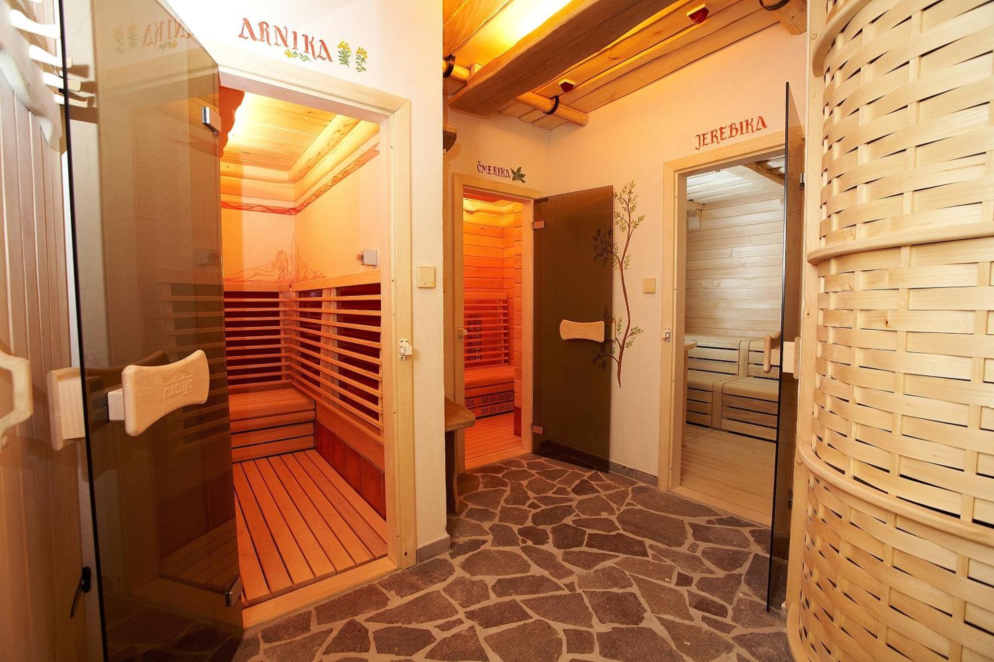 Hotel Planja Zrece Bagian luar foto